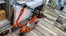 Scooter and helmet Neuron - Orange | Limited Stock