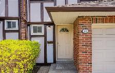 Mississauga Renovated Townhouse for Sale