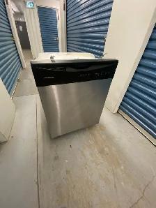 FRIDGDAIRE STAINLESS STEEL DISHWASHER - Photo 6