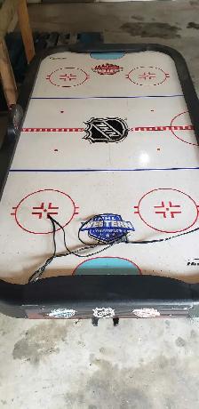 air hockey table