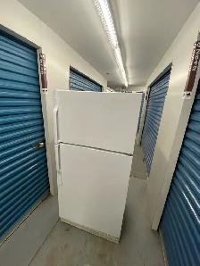 KENMORE WHITE TOP FREEZER REFRIGERATOR - Photo 4
