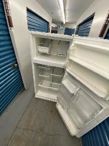 KENMORE WHITE TOP FREEZER REFRIGERATOR - Photo 6