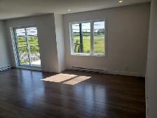 Logement 4-1/2 moderne 2019 - 2 stationnements inclus - Photo 2