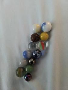 vintage LOT of 67 collectible 1960's MARBLES ($10 lot price) - Photo 5