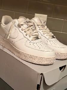 Nike Airforce 1’s - Photo 6