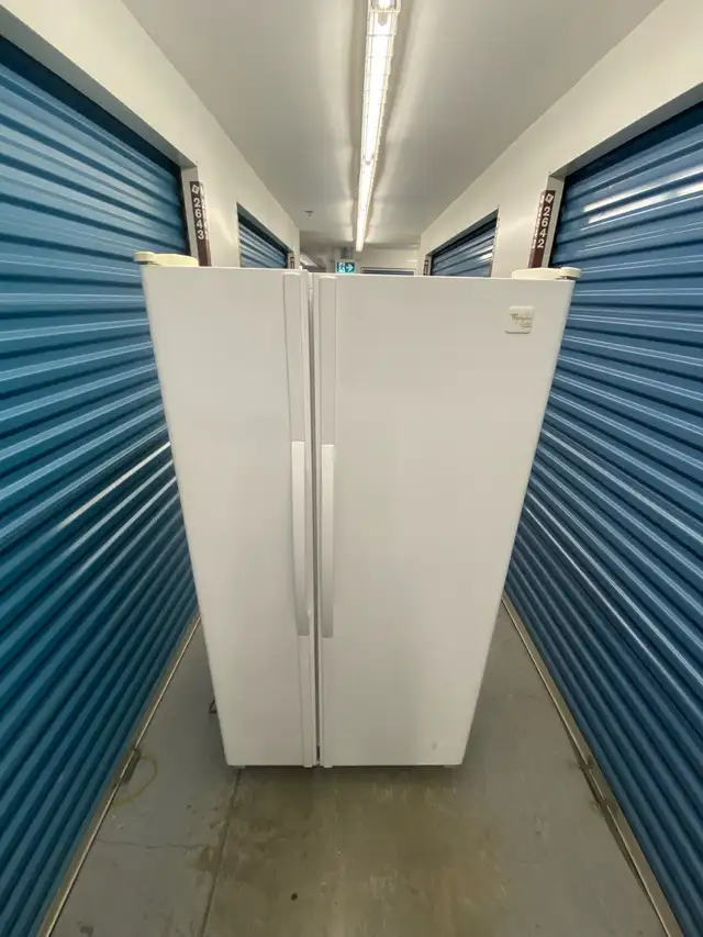 WHIRLPOOL GOLD SERIES REFRIGERATOR