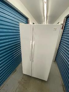 WHIRLPOOL GOLD SERIES REFRIGERATOR - Photo 2