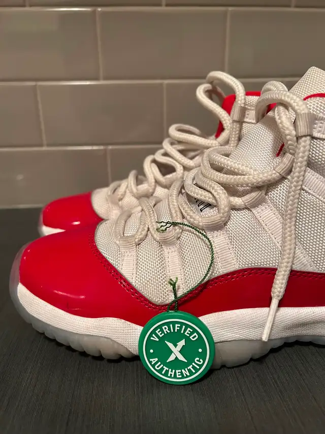 Air Jordan Cherry 11’s -youth