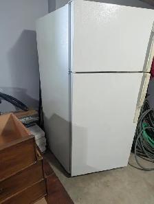 Refrigerator - Photo 3