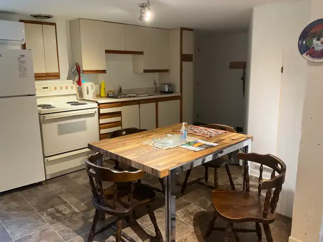 chambre à louer 514-624-3167. Homme seulement