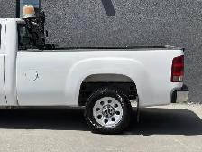 2009 GMC Sierra 1500 ONLY 68,000KM-1 OWNER-REG CAB LONG BOX-4. - Photo 3
