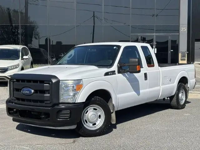2015 Ford Super Duty F-250 SRW 6.7L POWER STROKE DIESEL-ONLY 98K