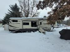 2017 Grand Design Reflection BHS 311 $43,500 or Best Offer - Photo 8