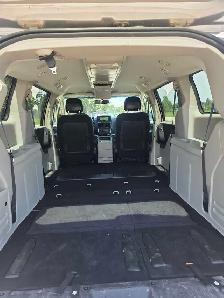 2016 Dodge Grand Caravan Crew SAFETIED - Photo 5