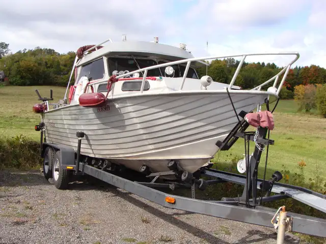 Henley 23, Salmon Fishing Boat
