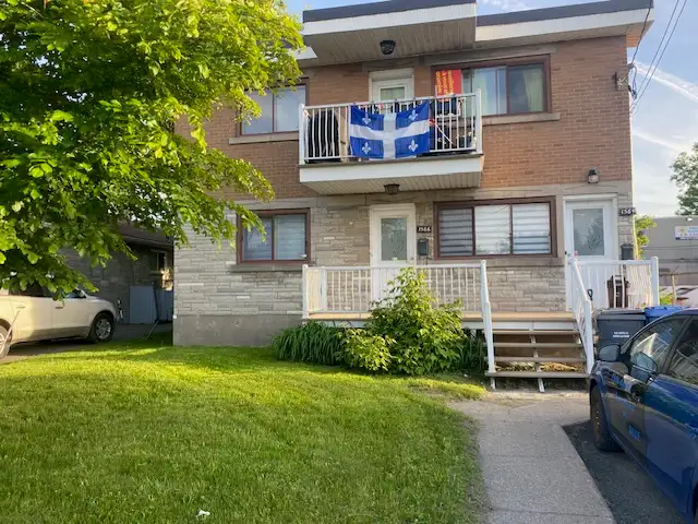 Grand logement 10-1/2 à louer dans le Vieux-Longueuil