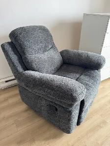 FAUTEUIL INCLINABLE GRIS FONCÉ (quasi neuve)
