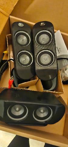Brand NEW Logitech computer speakers for sale! - Photo 2