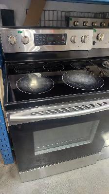 Price Drop | Stove - 30 Samsung 5.9 Cu ft