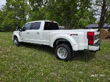 2022 Ford F450 Super Duty. - Photo 2
