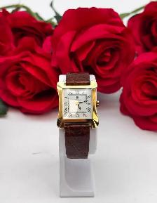 Universal Genève 14K Yellow Gold Roman Dial 25.30g Quartz Watch - Photo 6