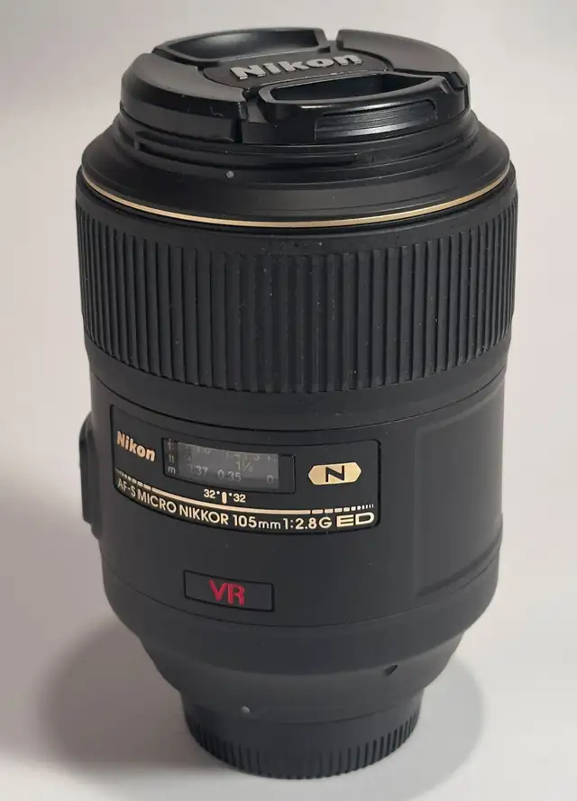 NIKON MICRO NIKKOR AF-S VR 105mm F2.8 IF-ED