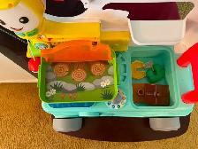Fisher Price Alphabet Activity Push Cart. - Photo 4