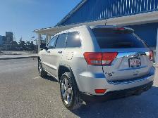 2012 Jeep Grand Cherokee Overland – Fully Loaded & Well Maintain - Photo 3