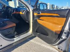 2012 Jeep Grand Cherokee Overland – Fully Loaded & Well Maintain - Photo 5