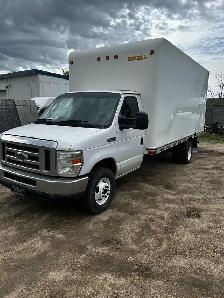 2009 Ford E450 16’ Cube Van