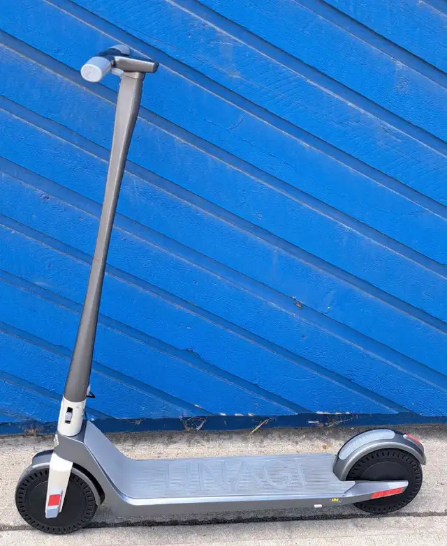 Unagi E500 Electric Scooter (32096062)