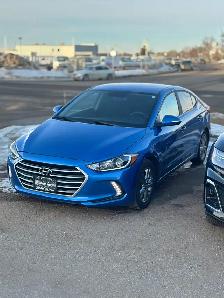 2018 Hyundai Elantra - Photo 2