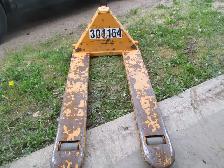 hydraulic pallet jack
