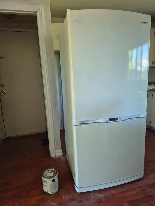 SAMSUNG FRIDGE 18.8 CU FT MODEL RB193KASW/XAC