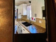 QUARTZ COUNTERTOP - Photo 4