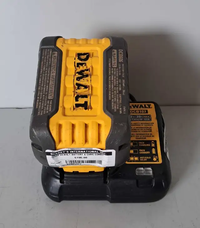 60V Dewalt Battery & Charger Combo (32985377)