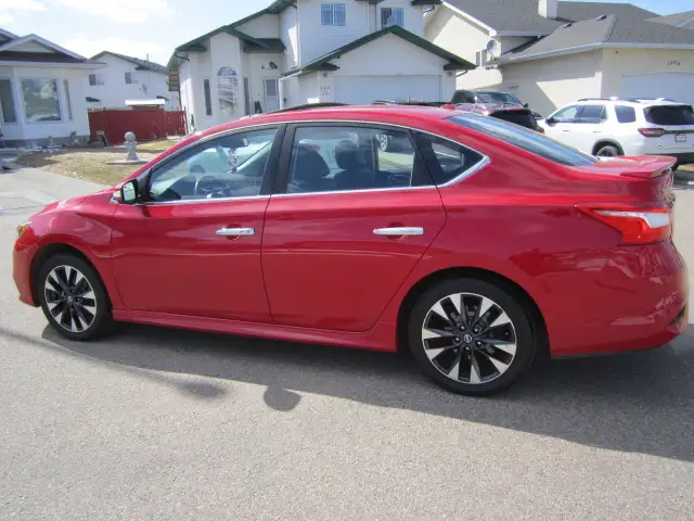 2016 Nissan Sentra SR.