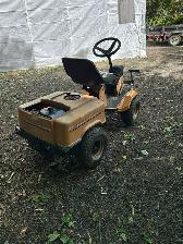 LAWN TRACTOR/TRACTEUR GAZON - Photo 2