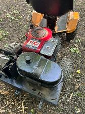LAWN TRACTOR/TRACTEUR GAZON - Photo 4