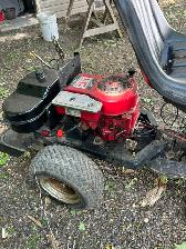 LAWN TRACTOR/TRACTEUR GAZON - Photo 6