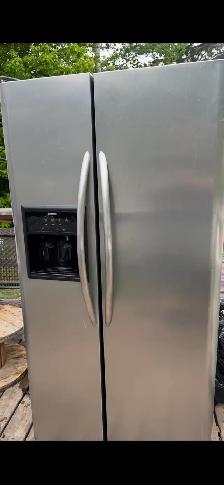 Stainless Kenmore fridge