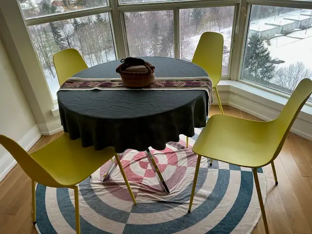 Svelti Dining Chairs