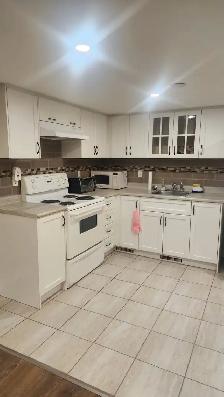 Bachelor basement apartment in North York $1560.00 - Photo 3