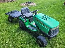 John Deere Sabre Lawn Tractor - Photo 2