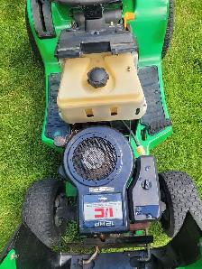 John Deere Sabre Lawn Tractor - Photo 8