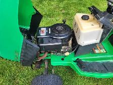 John Deere Sabre Lawn Tractor - Photo 10