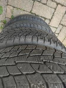 225-65R17x4 pneus hiver Motomaster sur jante Chevrolet Équinox - Photo 4
