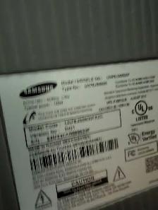 78 inch Samsung TV maybe 40 hours on it - Photo 5