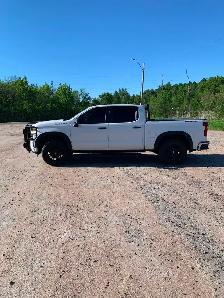 2021 Chevy Silverado - Photo 3