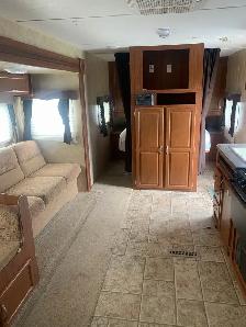 2010 Jayco trailer - Photo 4